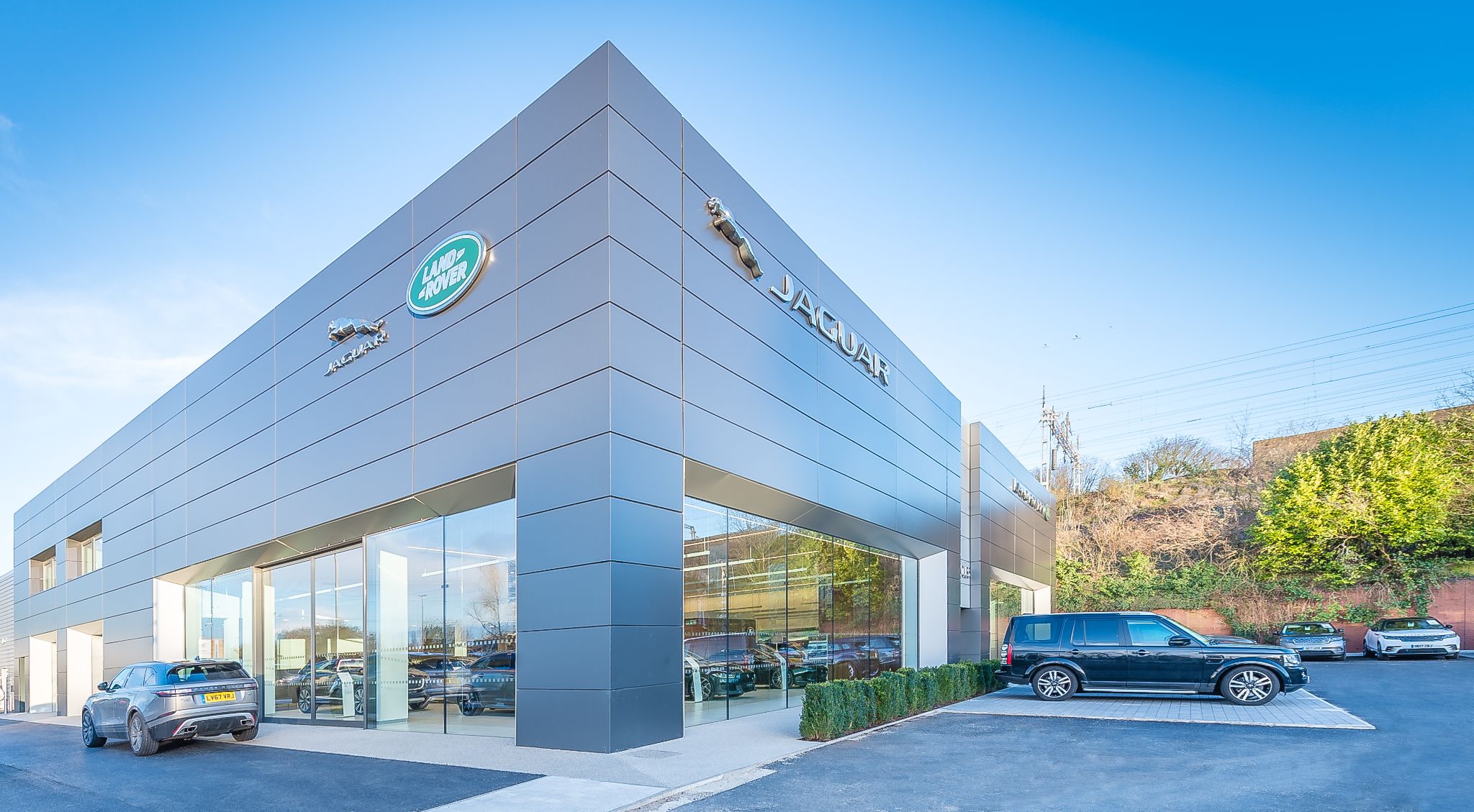 Group 1 Land Rover Watford Car dealership in Watford AutoTrader